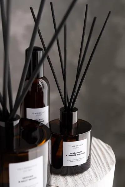 Black Fig Apothecary Mikados, Vila Hermanos